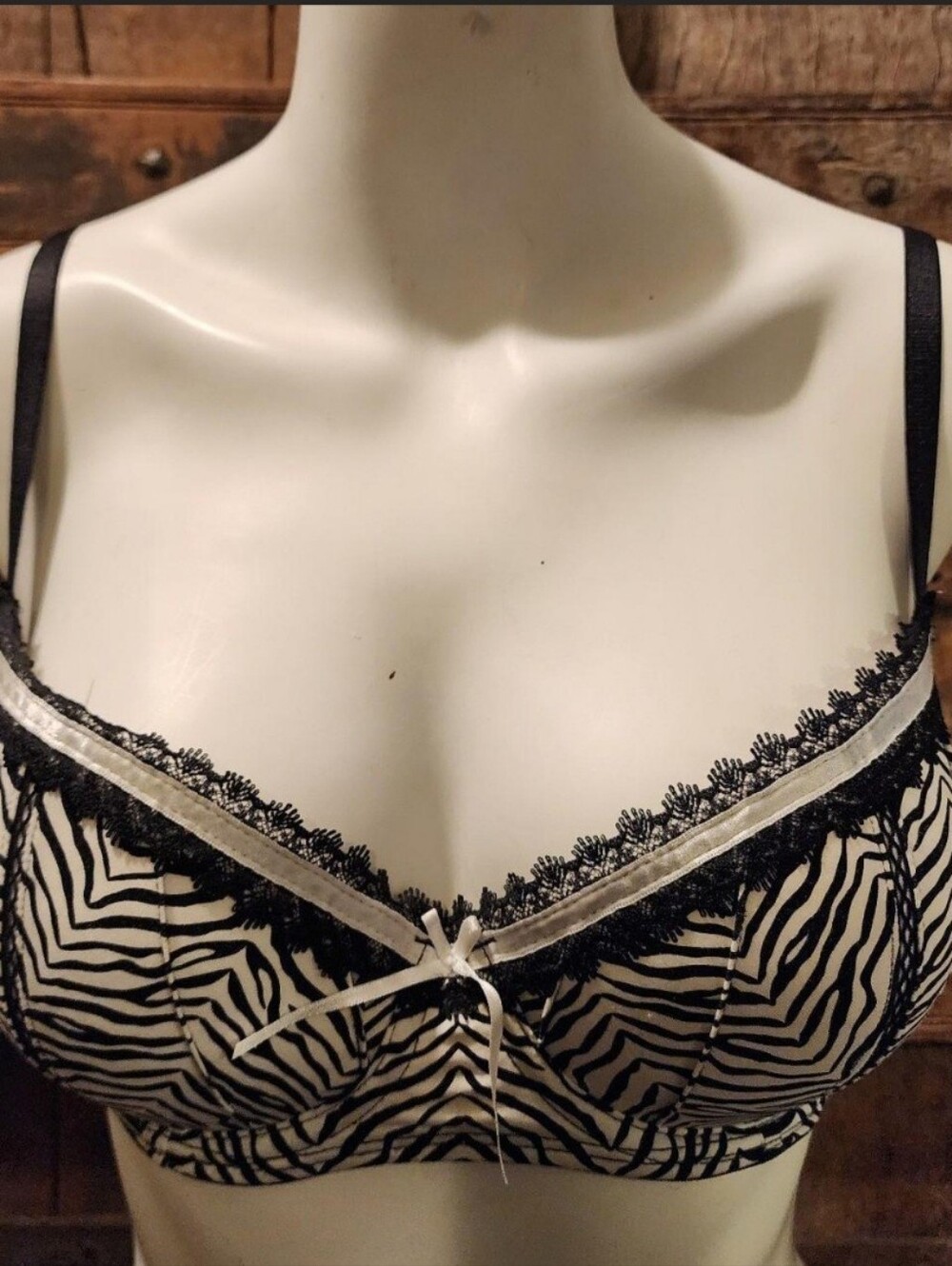 Black & White Zebra Lace Trim Bra - Women Intimates
